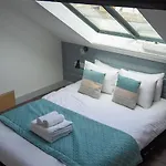 Apartment The Old Coach House: Luxury Harbourside