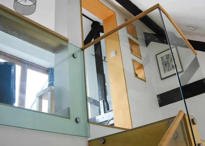 The Old Coach House: Luxury Harbourside Apartamento *