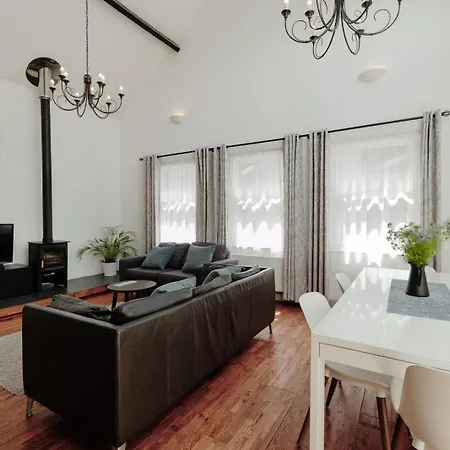 아파트 The Old Coach House, Luxury Harbourside *