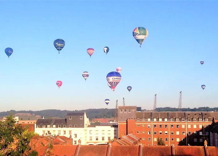 The Old Coach House: Luxury Harbourside Apartamento Bristol